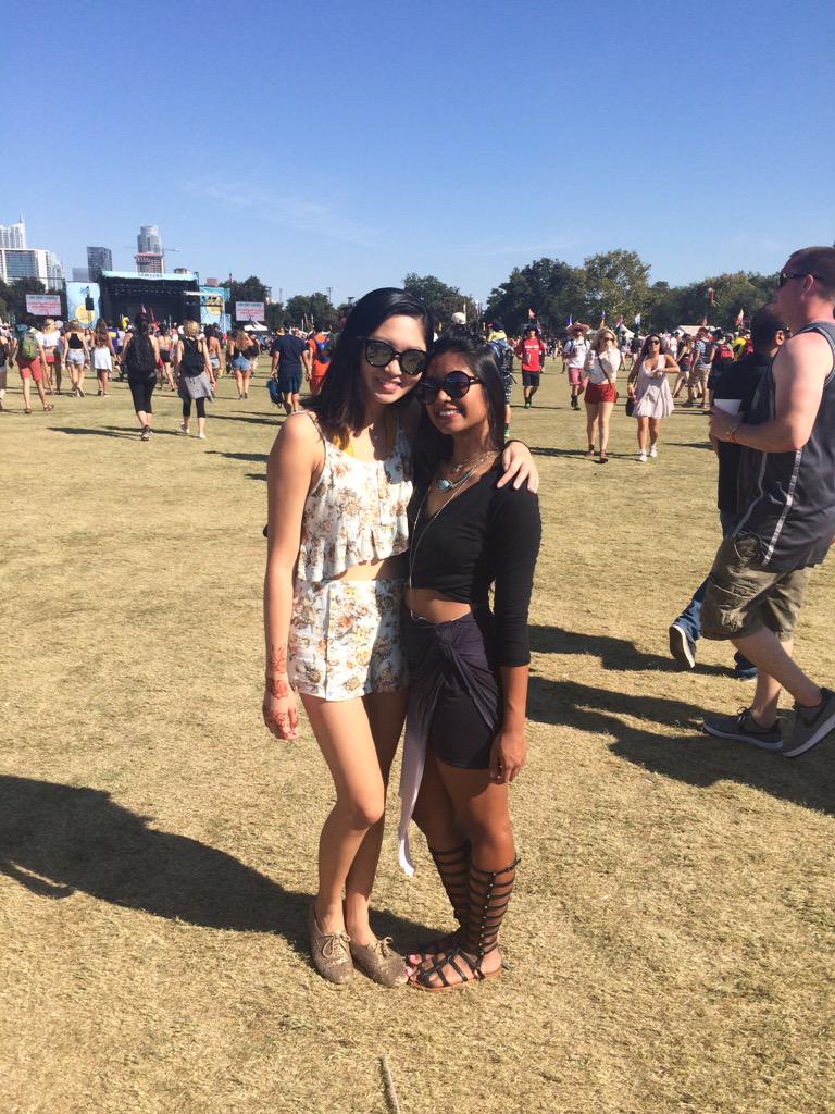 tiffanyyxu's tweet photo. ACL weekend 1 treated us well 😈 http://t.co/dPcIZtuuHn