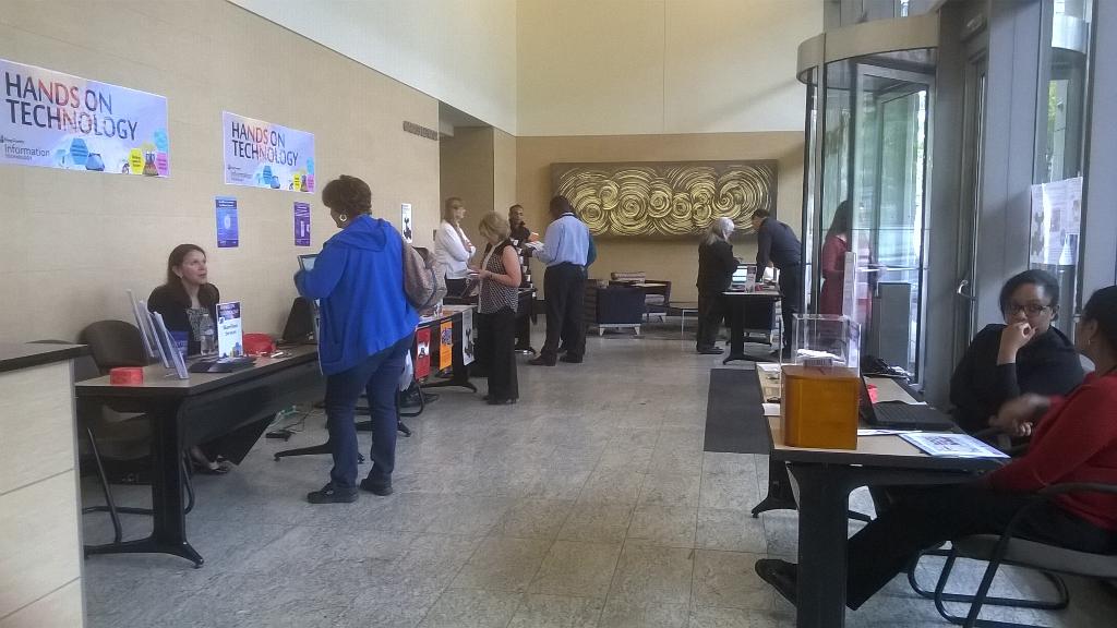 AsilHillman's tweet image. #KCIT happening now #handsontechnology for #KingCounty