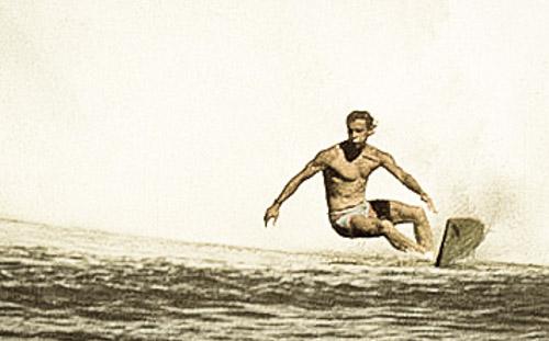 The 15 Greatest Power Surfers. Commence bunfighting. encyclopediaofsurfing.com/eos-blog/i-see…