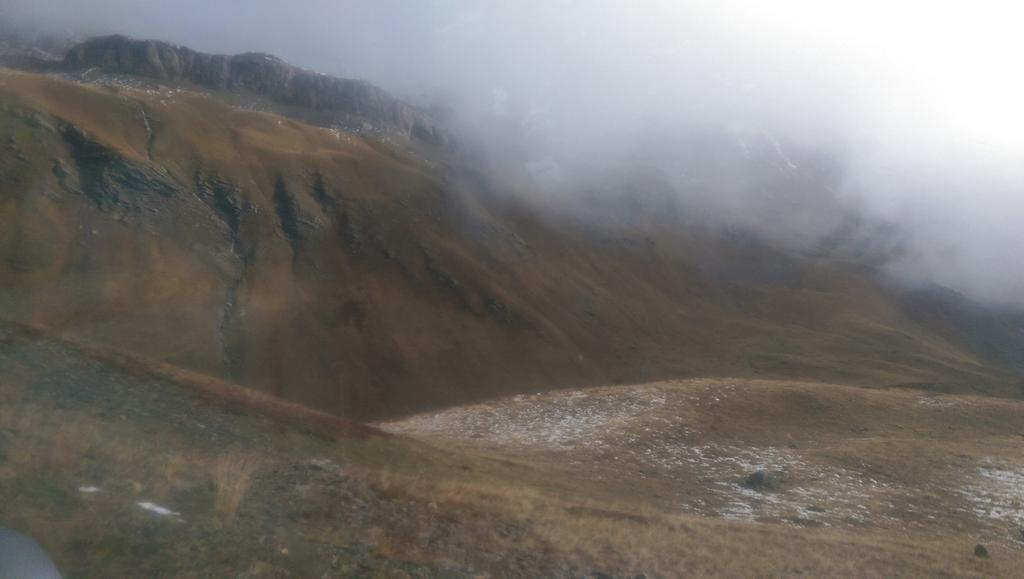 b_guilloux's tweet photo. Sur la route du Galibier #TSFlora2015 #VoyageAlpesTS3 http://t.co/vtgHHy1v2q
