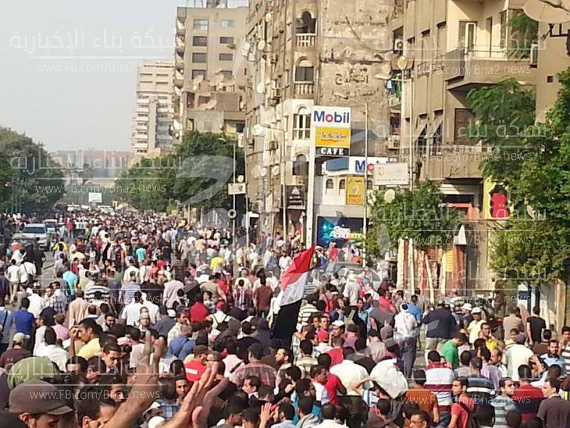 مسيرة حلوان بعد الاعتداء عليها تستكمل مشوارها في اتجاه التحرير 
6/10/2013