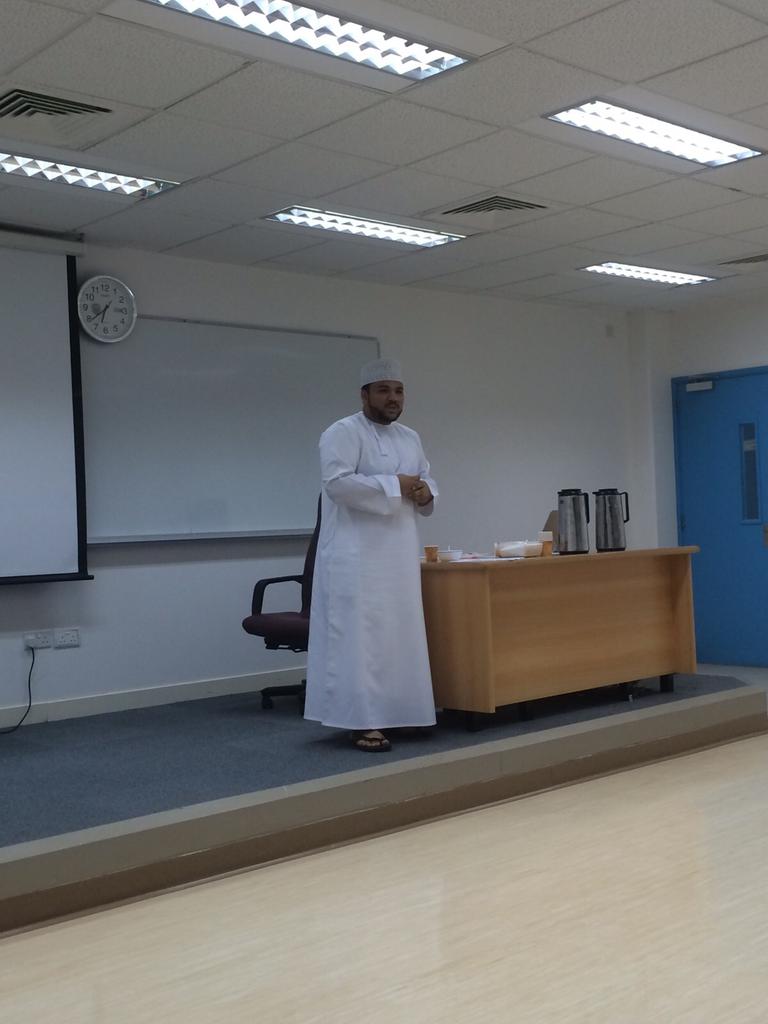 fonoon_squ's tweet photo. يحدث الآن
#جلسة_الشاي_الأولى
#fonoon_squ http://t.co/dzVyjbR032