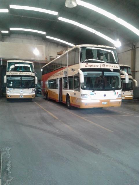 NaduGomez's tweet photo. @Garantizar se reunió con Expreso Alberino x nuevas unidades #renovacionlineaMtransporte @leorial @simon_carman http://t.co/vlqmdd5rlD