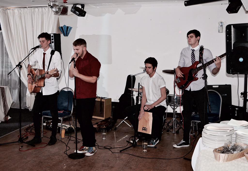 RandomTBand's tweet photo. http://t.co/s8lNxLbH7A
