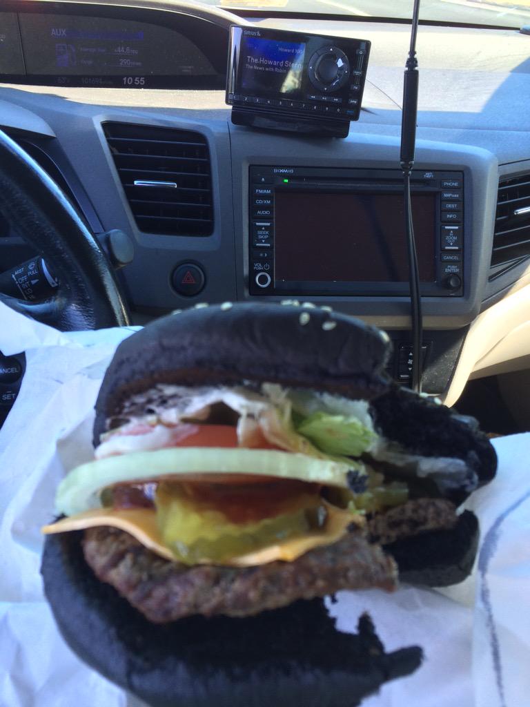 yourgettinggot's tweet image. Halloween Whopper take 2 thanks to @TheDudeistMonk