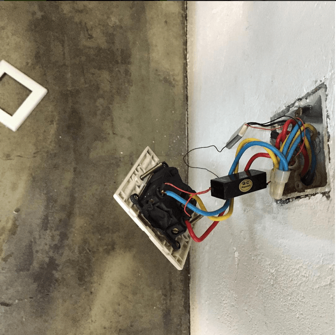 SpimeProjects's tweet image. Ai Weiwei finds his studio bugged conversations.e-flux.com/t/ai-weiwei-fi…