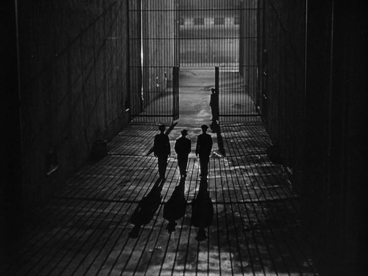 OnePerfectShot's tweet photo. The Dark Beauty of Film Noir in 50 Shots http://t.co/MFtfdMvxPF Curated by @NitrateDiva http://t.co/z4E7SbC2VJ