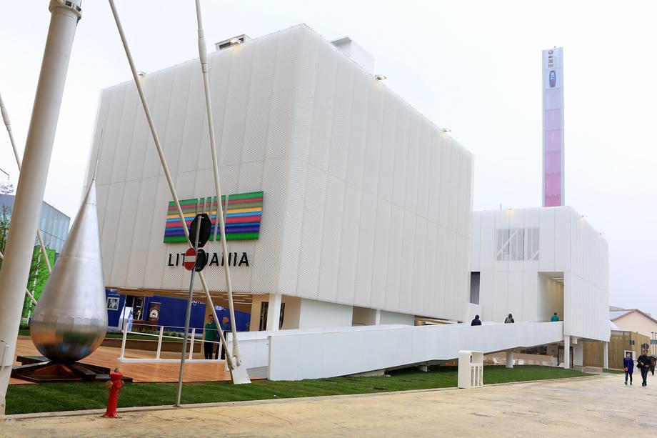 SOCIALnetbest's tweet photo. #Expo2015 -Abbiam visitato @LT_EXPO_2015: FOTO -We visited the Lituania pavilion: photos! http://t.co/0UkBlXOLeS http://t.co/cVNx3Jjth9