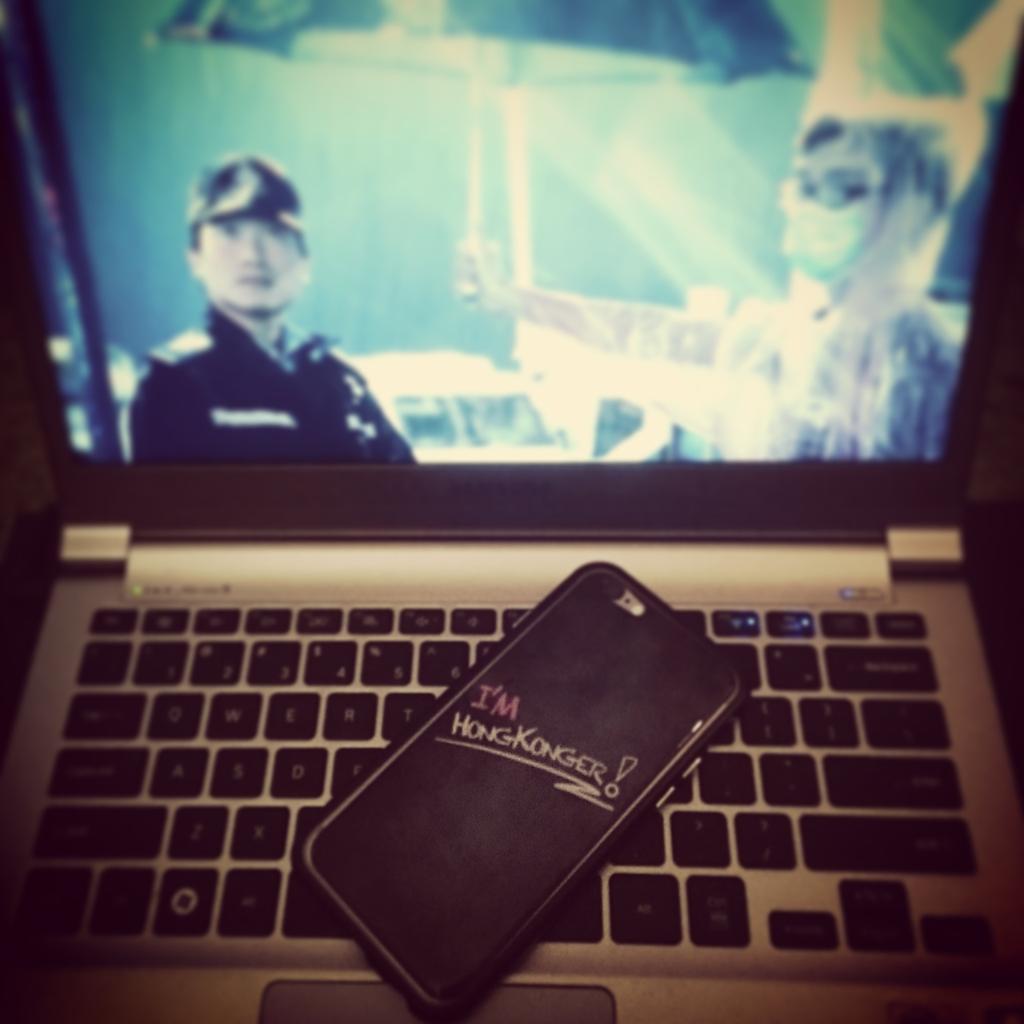 TreeCreationsn's tweet image. Be proud and move forward #hker #HongKong #hongkonger #umbrellamovement #neverforget