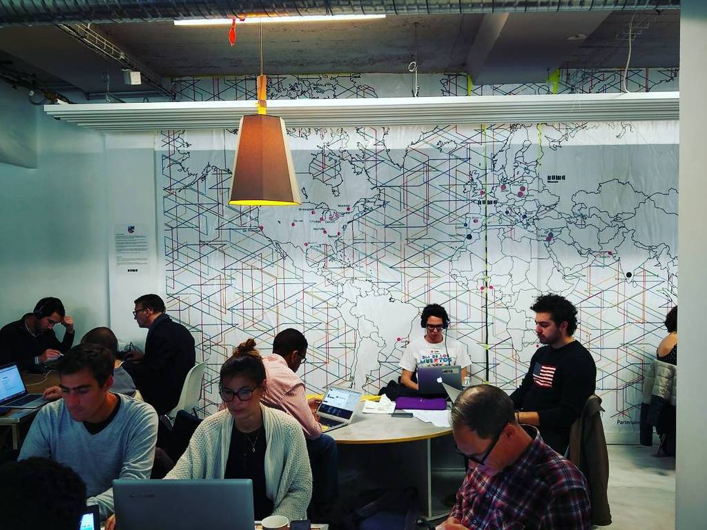 ParisInstagram's tweet photo. #JeSuisKangou #MXFR #Paris #startup #startups #France #innovation #tech by kangouninja http://t.co/TfeXUCQES2 http://t.co/2mvUXz3kFR