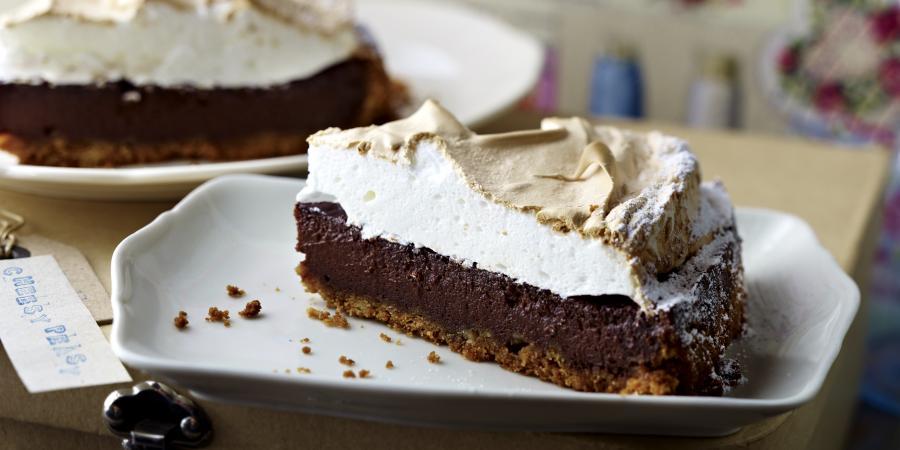 RecipesPlusUSA's tweet photo. Meet our hot date for this evening. His name is "Baked Cheesecake". http://t.co/NoezswFZeA