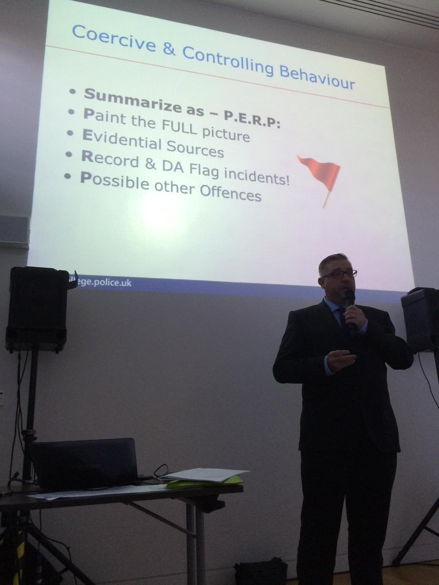 drlauramonk's tweet photo. Steve Jackson @CollegeofPolice #coercivecontrol PERP acronym #gatherevidence http://t.co/0QTCix32Nm