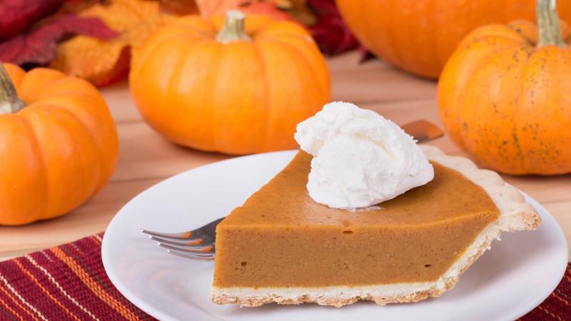 USANAinc's tweet image. At what point did the pumpkin turn into the diet destroyer? #PumpkinProblems ow.ly/T52fn