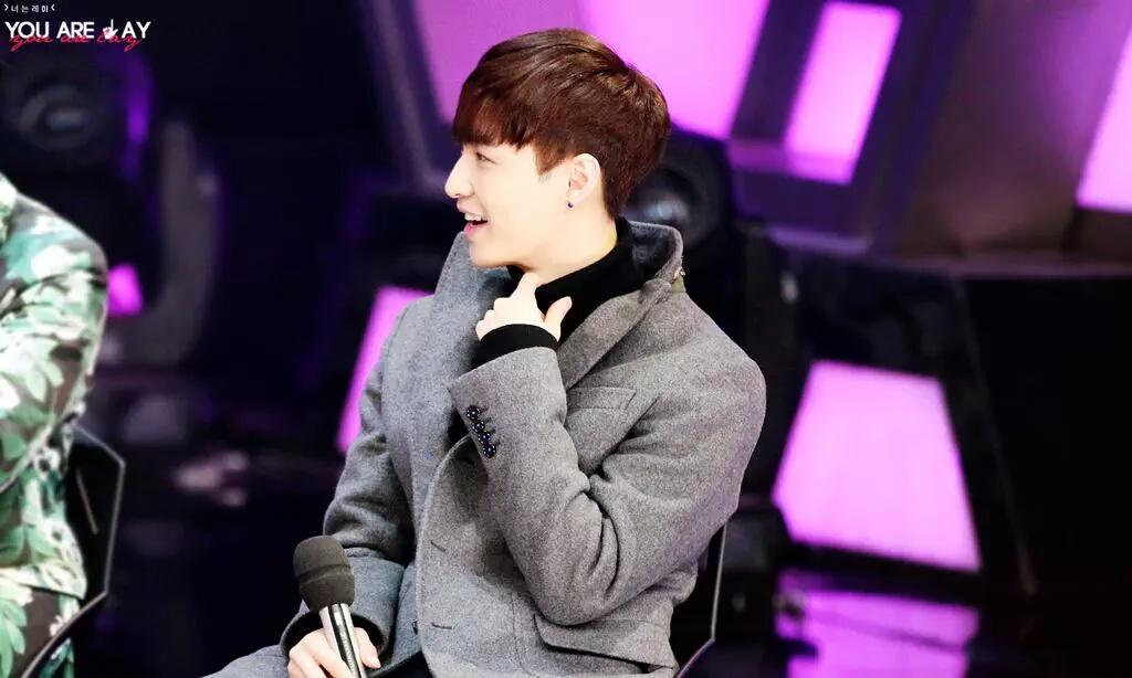YouAreLay's tweet photo. 아프지말고 건강하고 늘 웃는일만 가득하기를 바래 그리고 항상 행복했으면 좋겠어 생일 진심으로 축하해♡
(놋북이 안되서 부득이하게 업로드했던거 올려요ㅠ-ㅠ 죄송합니다) http://t.co/jr8Y0T5msG