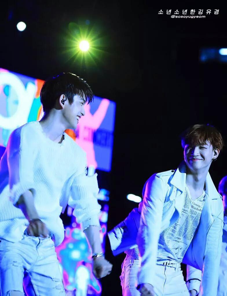 JJTogether_9494's tweet photo. เมื่อก่อนยังไง วันนี้ฉันยังคงเหมือนเดิม 👬

เหนื่อยมาด้วยกัน มีความสุขไปด้วยกันนะปมนยอง ♡ #BNior #JJP http://t.co/lQWJp0MqMx