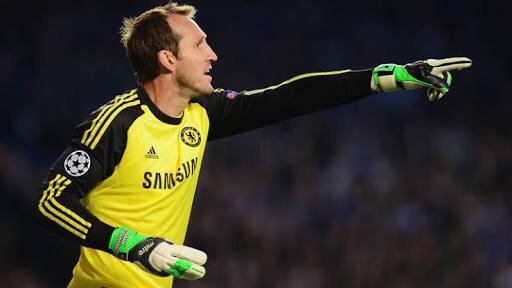 Today we wish our former goalkeeper Mark Schwarzer a very Happy Birthday.  