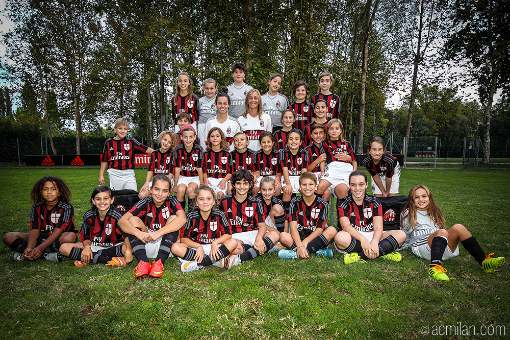 acmilan's tweet photo. From this season there's a bit of pink in the red&amp;black #MilanYouth Sector: say hello to the "Milan Femminile" girls! http://t.co/kqiopadRDY