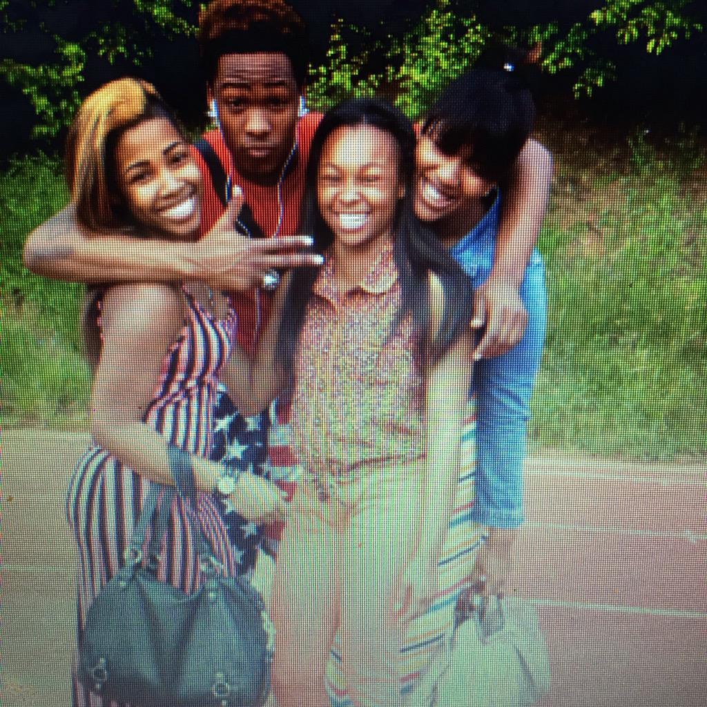 theylovedeaisha's tweet photo. #throwbacktuesday me, shona, quiona & chris ๐๐ #restinpeaceChris ๐ผ๐ฝ๐ http://t.co/258S9BiFaJ