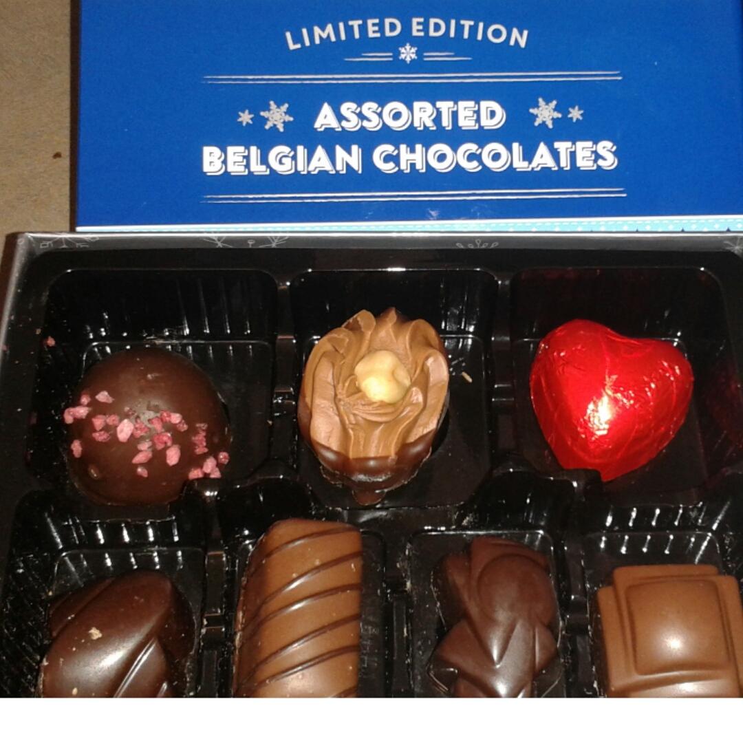 Lola_Smith1's tweet image. @WholeFoods has yummy treats! Thanks @dtschumanntbls #iPhoneTroubleShooting