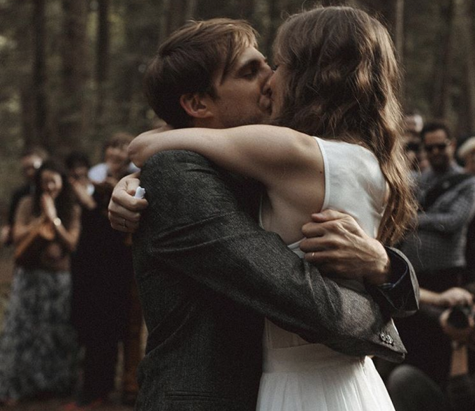 RileyandGrey's tweet photo. Real married couples dish on their favorite #weddingtips (from @joannagoddard) http://t.co/86hF4w3vzo http://t.co/pl1M4sGAJv