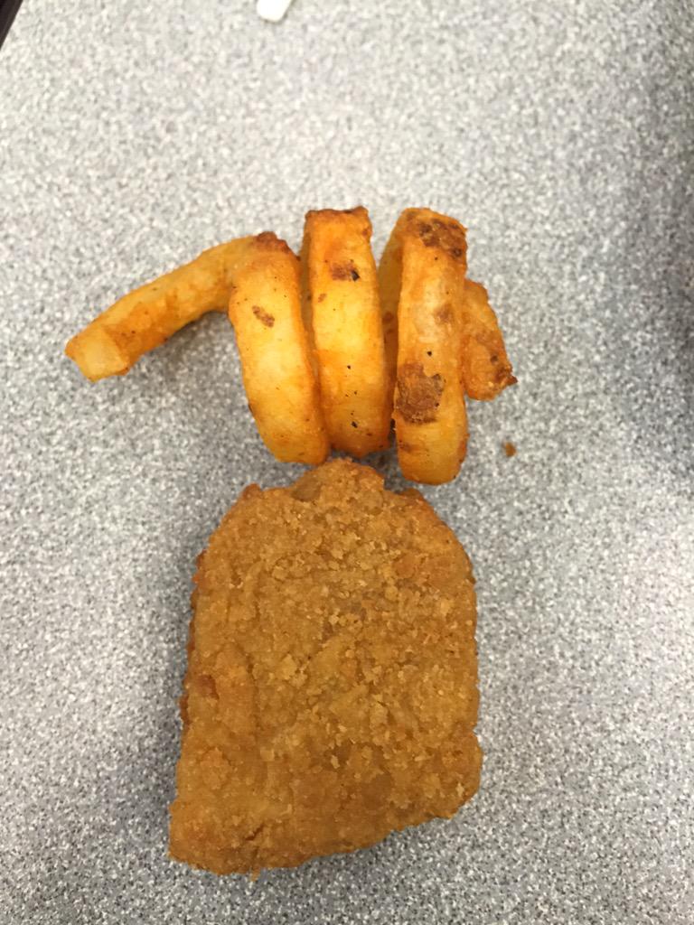 KingYaasi's tweet photo. Why does Tysell look like a chicken nugget and a curly fry. http://t.co/18nYQlLUDG
