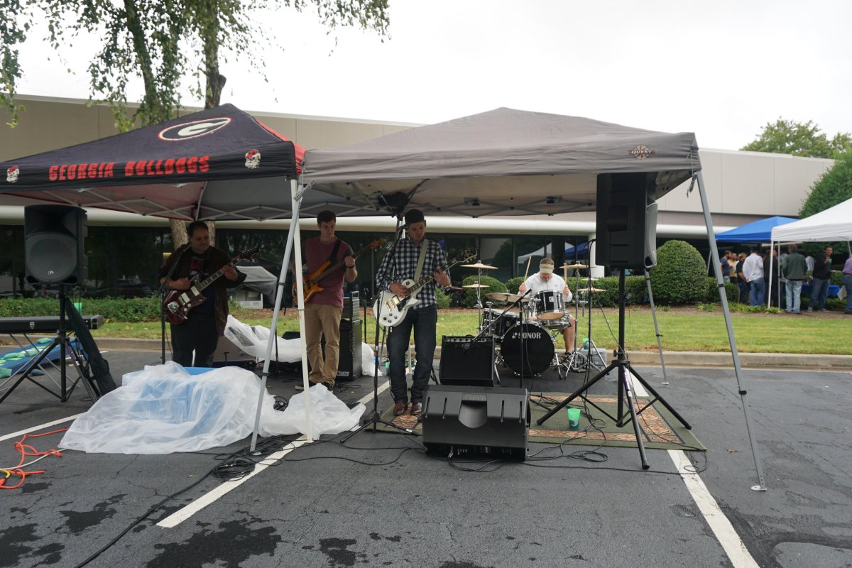 PMarshallLLC's tweet photo. Despite the rain at the #PMandA 7th Annual Shrimp Boil, our live band #EndlessFridays killed it! Thank you @WBAssocs http://t.co/asK1MXAznc