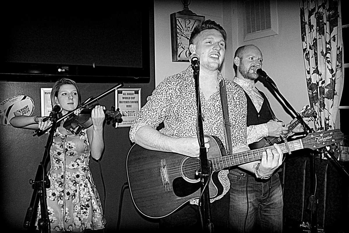 WaitingforSusan's tweet photo. We're close to home this weekend returning to The Railway Tavern, Norton on Saturday. See you there :) 
#wfs http://t.co/PpsZYMgsaM