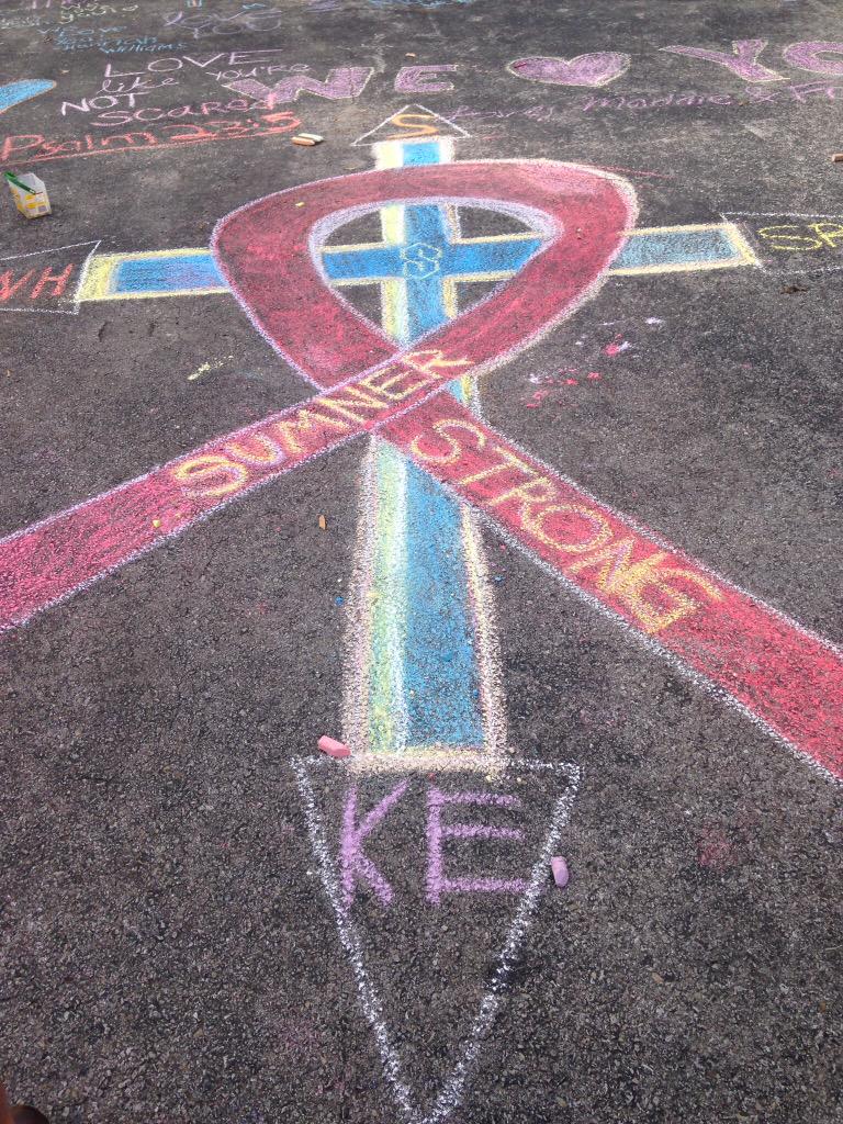 BaylorNotes's tweet photo. Sending out love and prayers to the Smith family. You are in our prayers and thoughts. #SumnerStillShines http://t.co/3DTIpoPipW