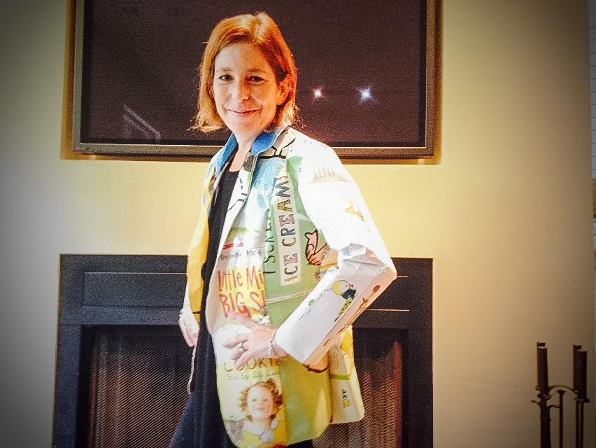 missamykr's tweet image. Putting on my snazziest outfit to celebrate #GRA ! My "book jacket jacket" is made out of covers of 13 of my books!