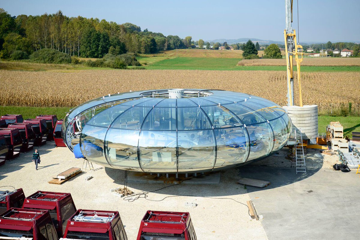 HeartSussexNews's tweet photo. update on #i360 tower along #Brighton Seafront. See first images of the glass pod being built in Lyon #heartnews http://t.co/67B92fZe9v
