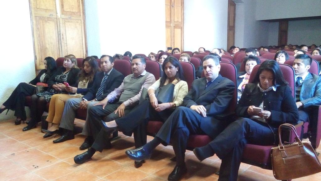 EdmundoEsq's tweet photo. Hoy se firma la Alianza de Jóvenes Contra las Adicciones y la Violencia en el Estado de México, sigamos trabajando. http://t.co/qHrI2TRWQ6