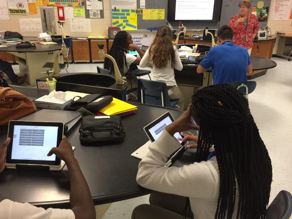 itsjnash's tweet image. Digital learning at Bradwell! #NextLevel