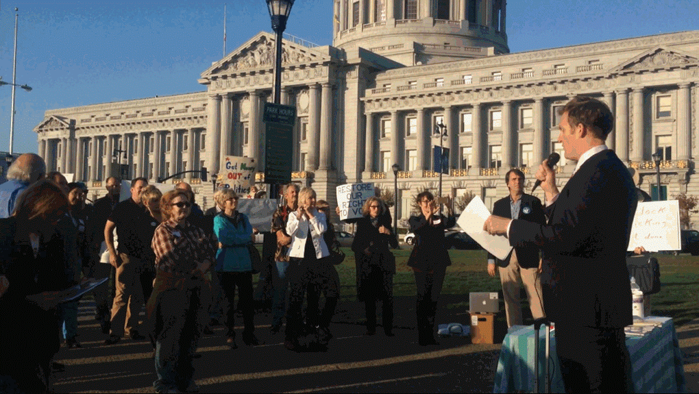 CourageCA's tweet photo. HAPPENING NOW: Courage's @EddieKurtz fires up crowd before delivering 110K signatures 2 CA Supreme Court. #Restore49 http://t.co/VqjxRBoMfs