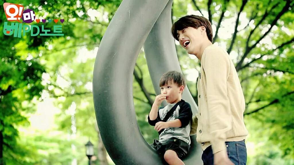 mariambr27's tweet photo. "@soal_KPOP: #SKNews EXO Kai and Tae Oh at SBS "Oh My Baby" PD Journal (2) http://t.co/SonpPGO6bI"