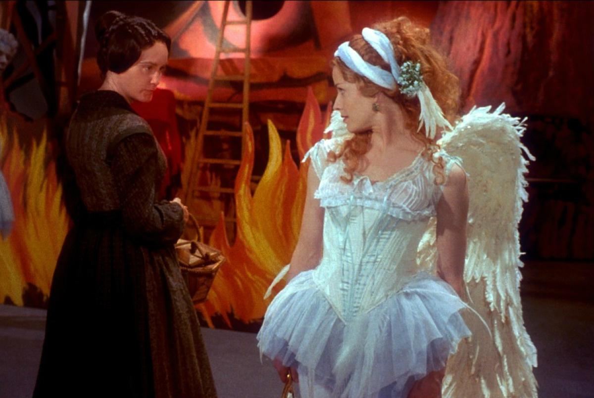 Jessica Lange and Elisabeth Shue in COUSIN BETTE   1998.  Happy birthday Miss Shue. 