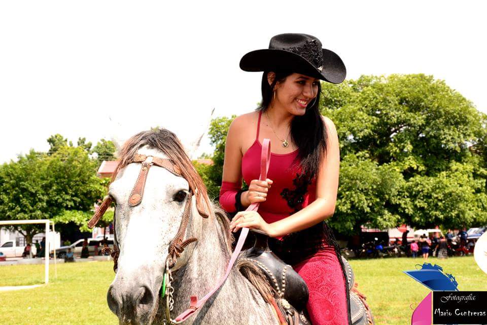 azucenaram21's tweet photo. @marefregon1985 holq holq que tal http://t.co/QHJDT96JCR