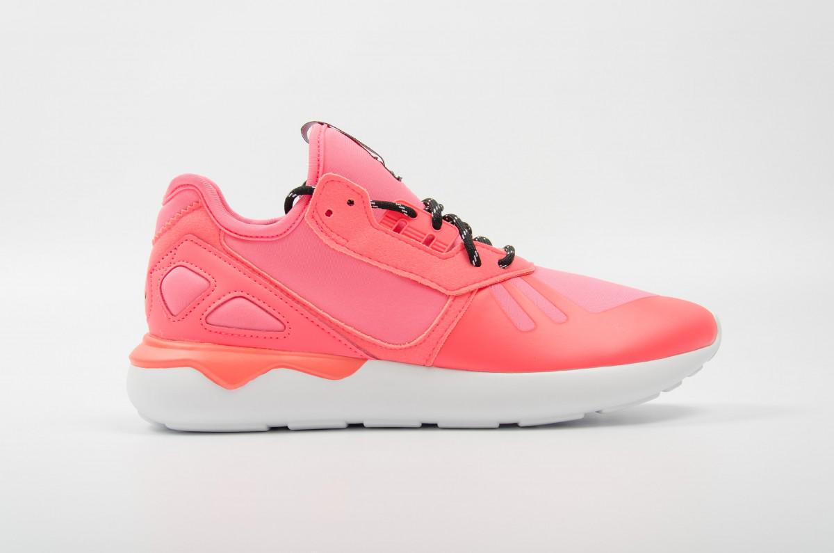 endstreet52's tweet photo. YA TENEMOS LOS NUEVOS MODELOS DE ZAPATILLAS PARA VOSOTRAS ....  Y TAMBIEN LAS SUPERSTAR BLANCAS http://t.co/UPidSRdtzd