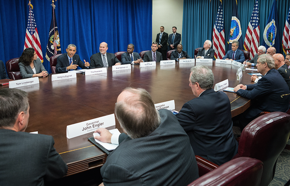 USDAPress's tweet photo. Today, @POTUS &amp; Sec Vilsack met w/ ag &amp; biz leaders on benefits of #TPP: ↑ exports, ↑ jobs, stronger rural America http://t.co/nBUEX4F0Ga