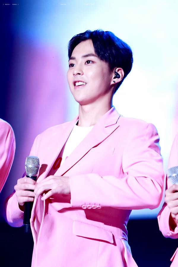 knockknock0408's tweet image. [HQ] 151004 XIUMIN cr.YOU&amp;amp;ME
cfile2.uf.tistory.com/original/2419C…
cfile6.uf.tistory.com/original/2648A…