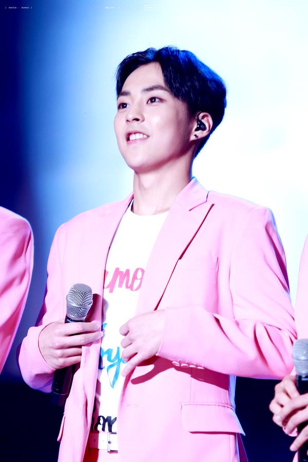 knockknock0408's tweet image. [HQ] 151004 XIUMIN cr.YOU&amp;amp;ME
cfile2.uf.tistory.com/original/2419C…
cfile6.uf.tistory.com/original/2648A…