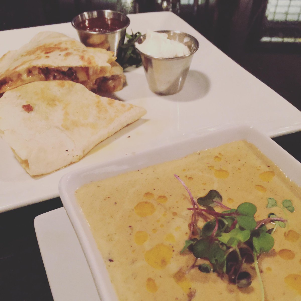 trappezepub's tweet photo. The @southkitchenbar is now open for lunch! Pork belly quesadilla &amp; mushroom soup were delicious today! #newlunchspot http://t.co/J97YR7HaAM