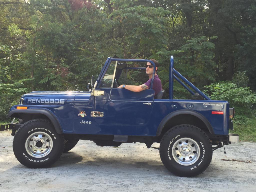 driveclutch's tweet photo. A sneak peak into our #DriveClutch vintage car photo shoot with @mickbailey #vintagecars #jeep http://t.co/mapZHwOW7H