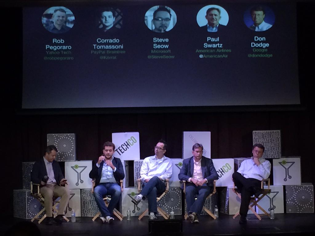 TheKevinLainez's tweet photo. Understanding how to approach startups from @robpegoraro @Korrat @SteveSeow @AmericanAir @DonDodge. #Celebrate2015 http://t.co/4d6CZ3zPIx