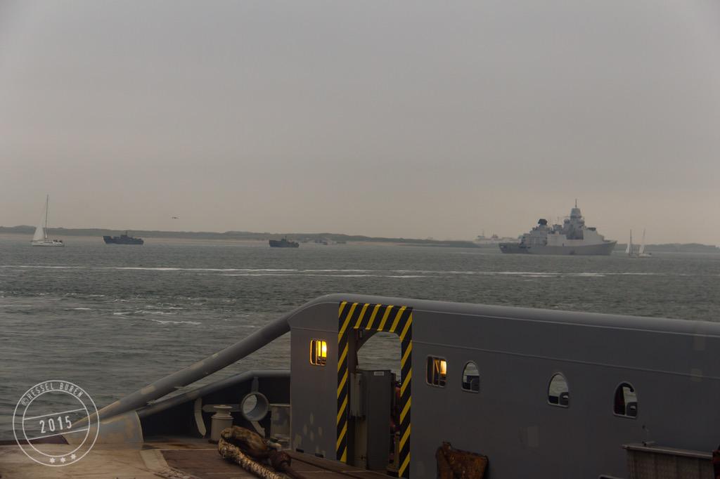 hesselburen's tweet photo. Vanmorgen oefening #Guardex @Kustwacht_NL en de Ievoli Amarath sleept de Zr.Ms De Ruyter http://t.co/jf59D2qAPx