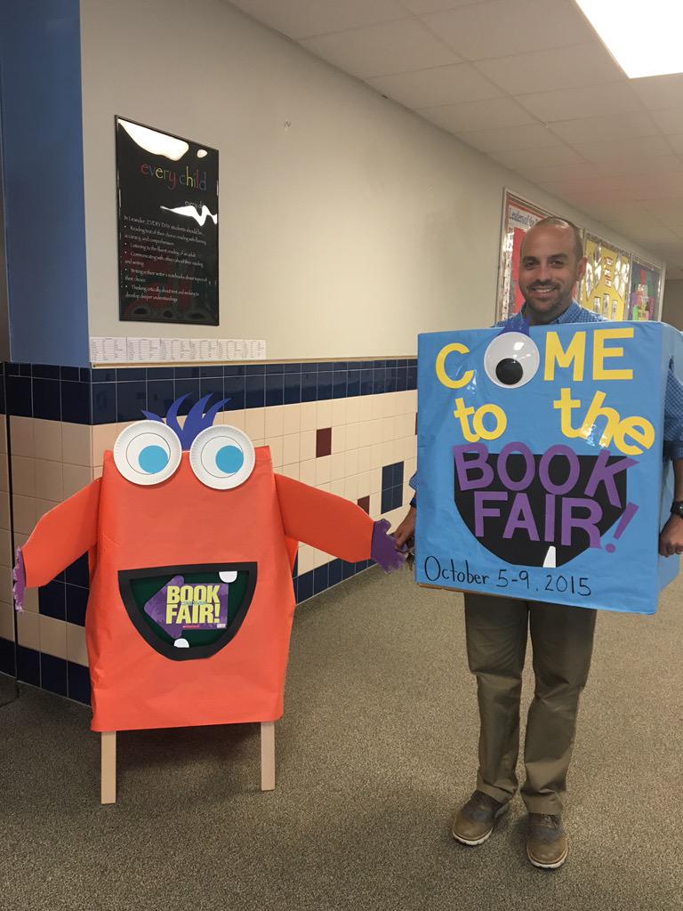 LeanderISD_Lib's tweet photo. Fun time judging the monster contest! @Scholastic #GettoPHE #leanderisdlib #mybookfair http://t.co/8w93uwdp0k