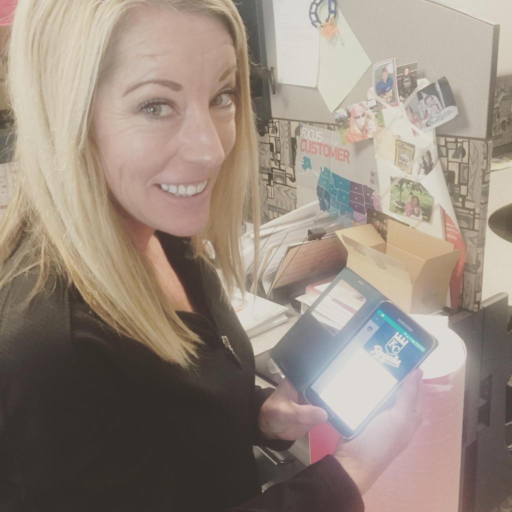 MonicaFromholtz's tweet photo. Favorite app, Group Me.  #technologytuesday #proud2bvzw http://t.co/28PlH7h276
