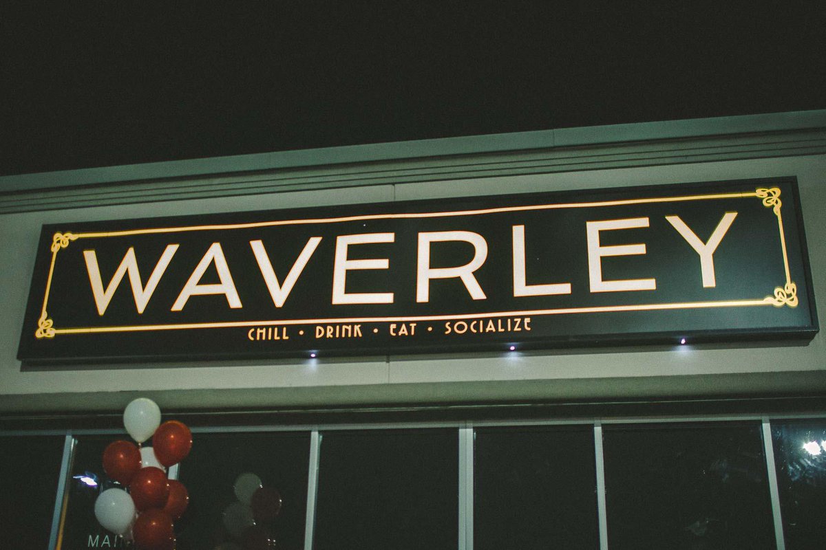 DreammindGroup's tweet photo. How about a drink or two tonight @thewaverleyeast? #IndustryTuesdays mean $4 bar rail all night. http://t.co/F9NT2ylLVR