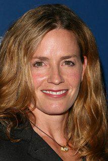 Happy Birthday to Elisabeth Shue (52) 