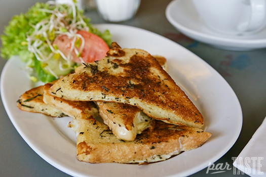 partaste's tweet image. Love this savory #armeritter, a #German take on French Toast. Get it at #Berlin's Keyser Soze bit.ly/1VhXKzM