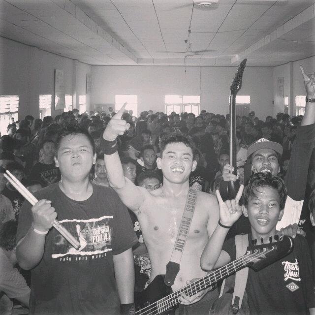 <a href="/RiskiAlfansahh/">Kibous</a> <a href="/rais_khatar/">Raes Khatar</a> <a href="/FONbeatdownHC/">FREEDOM OF NIGHT HC</a> meliar bersama <a href="/Deadly_official/">Deadly Symphony</a> <a href="/PaintinblackID/">PB</a> <a href="/errsys_official/">ErrorSystemDM</a> dkk!